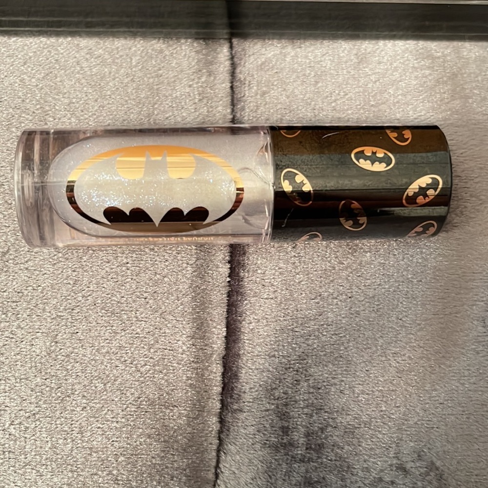 Makeup Revolution DC Batman Set - Picture 5 of 7